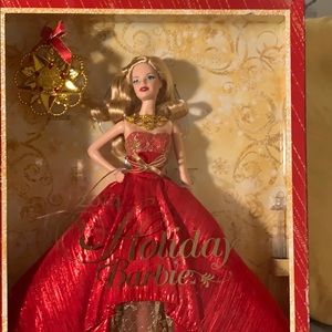 2014 Holiday Barbie beautiful in box